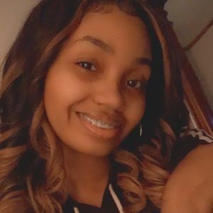 Meet your Posher, Kenyatta